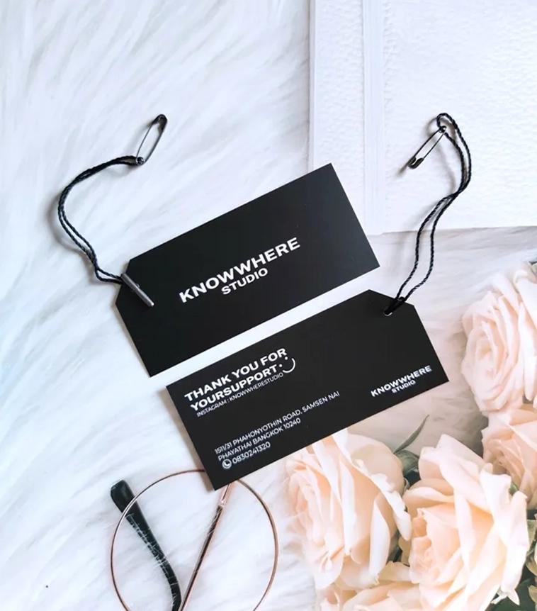 ป้ายแท็กเสื้อผ้า